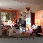 Deluxe Garden Flat Near Terra-Mitica