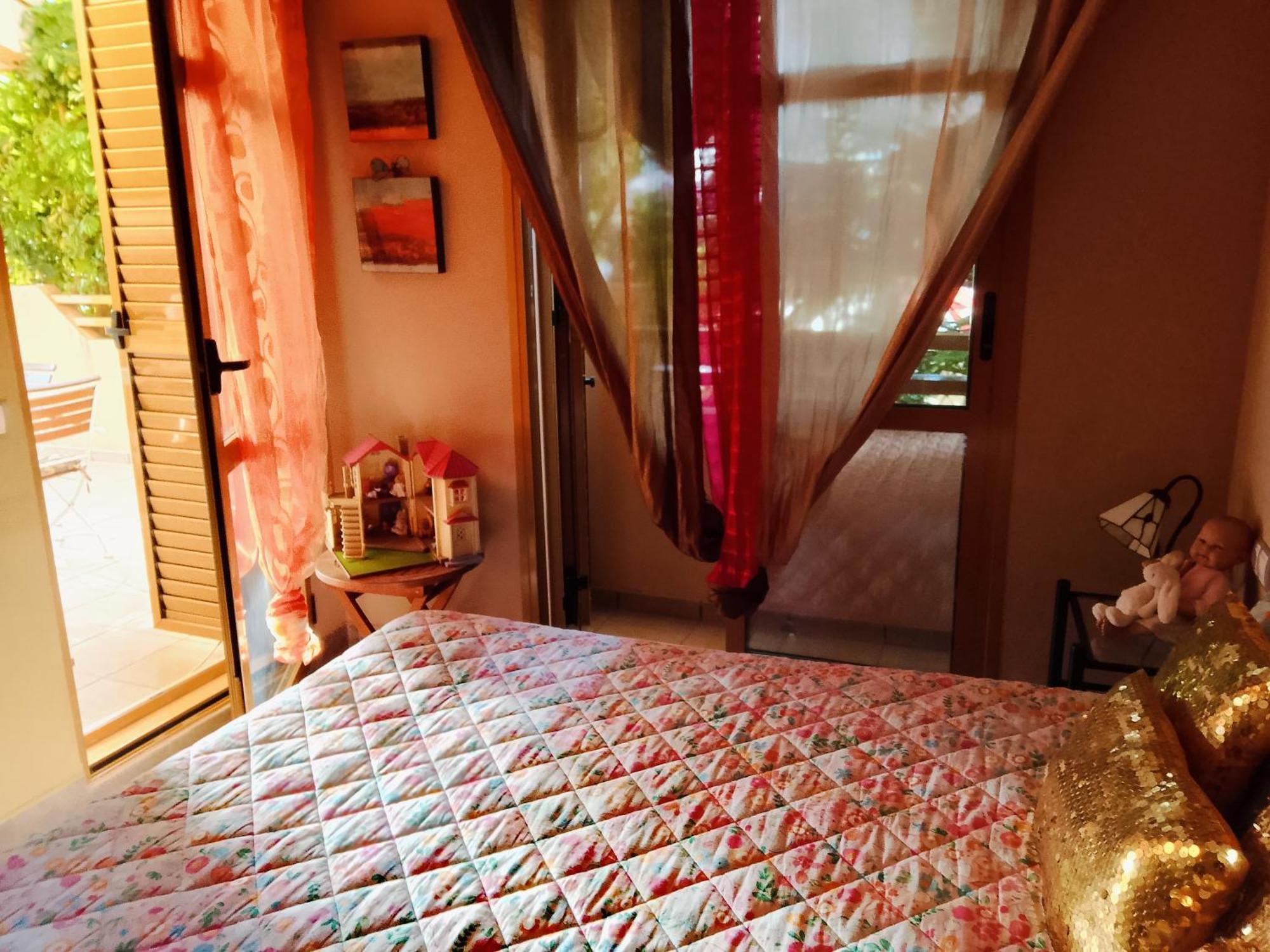 Deluxe Garden Flat Near Terra-Mitica *